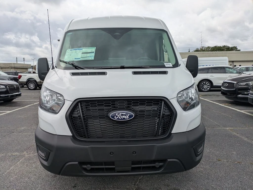 New 2026 Oxford White Ford Base image 9
