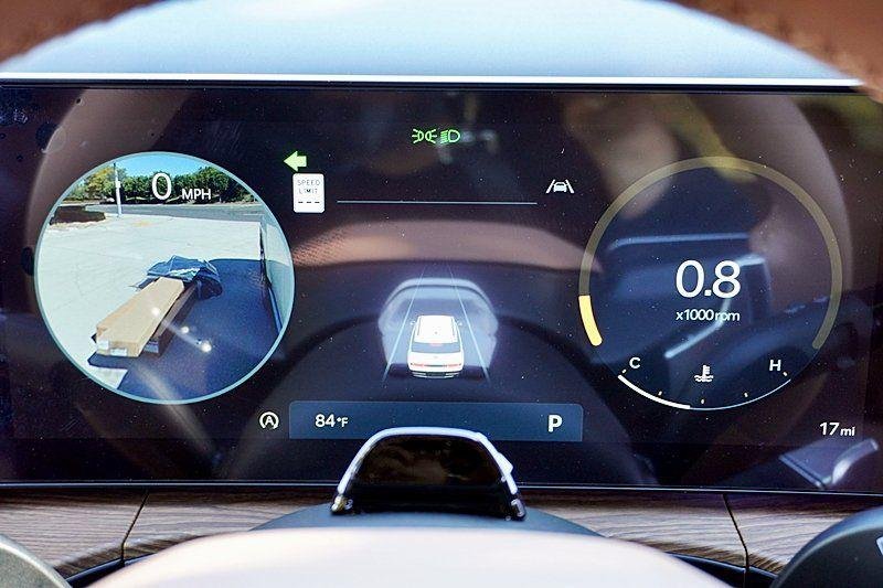 2025 Hyundai Santa Fe Limited - Photo 40