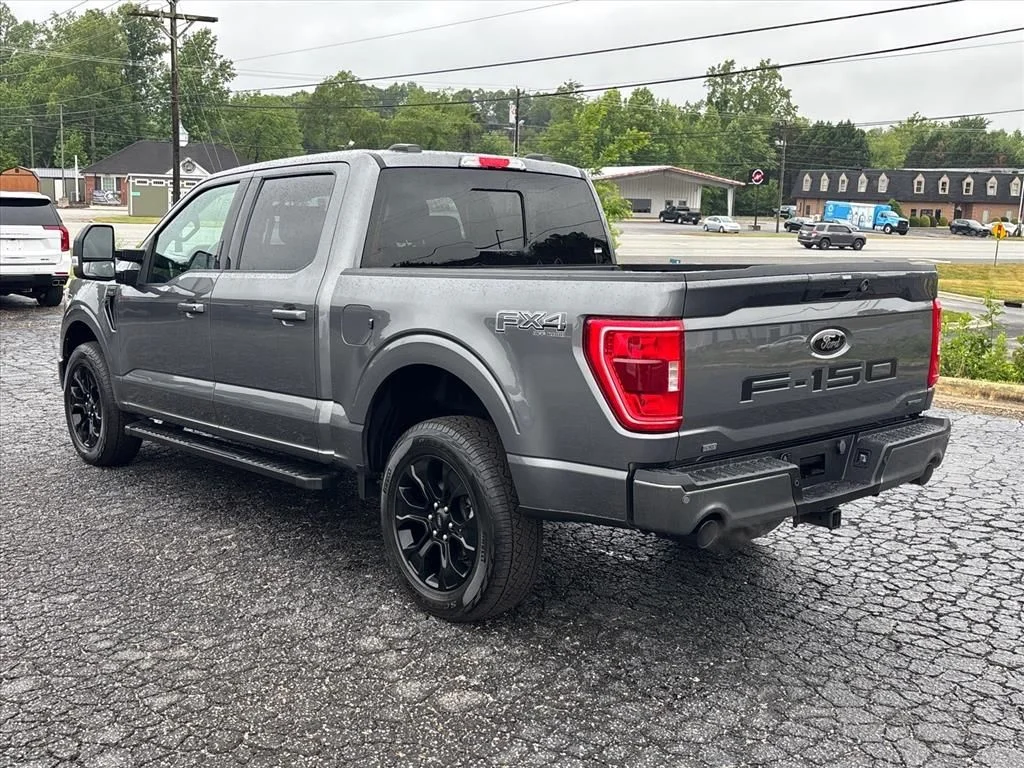 Used 2023 Gray Ford XLT image 5