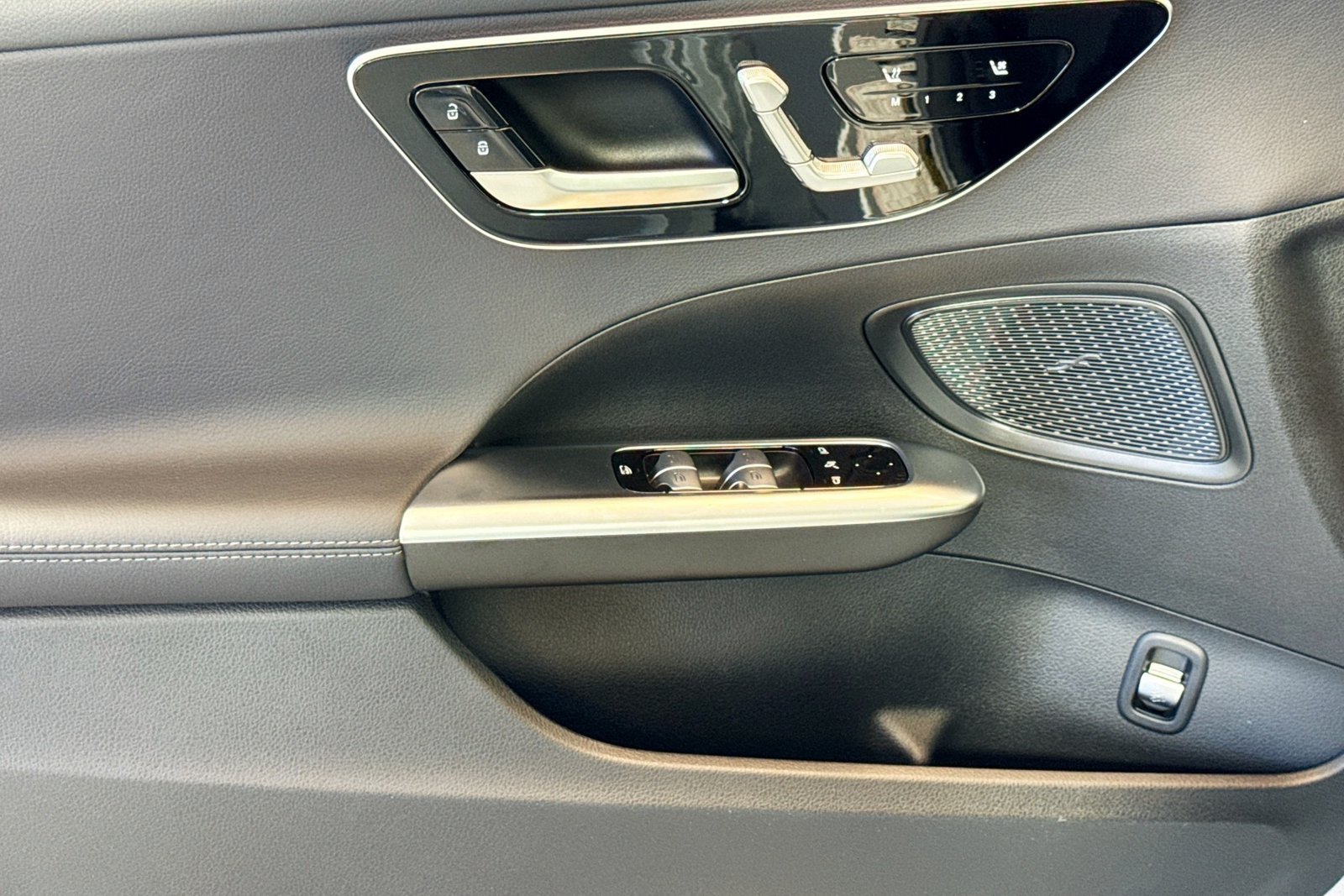 New 2026 Cirrus Silver Metallic Mercedes-Benz C 300 image 16