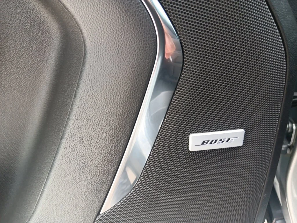 Used 2024 Gray Chevrolet Z71 image 28