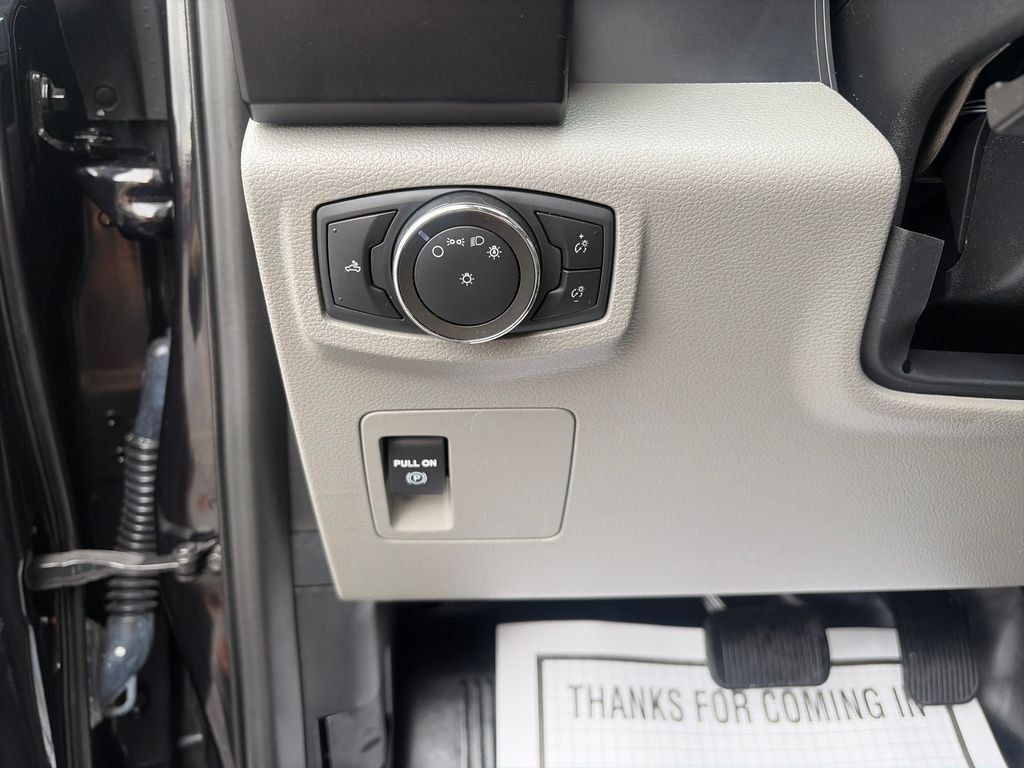 Used 2020 Black Metallic Ford XL image 30