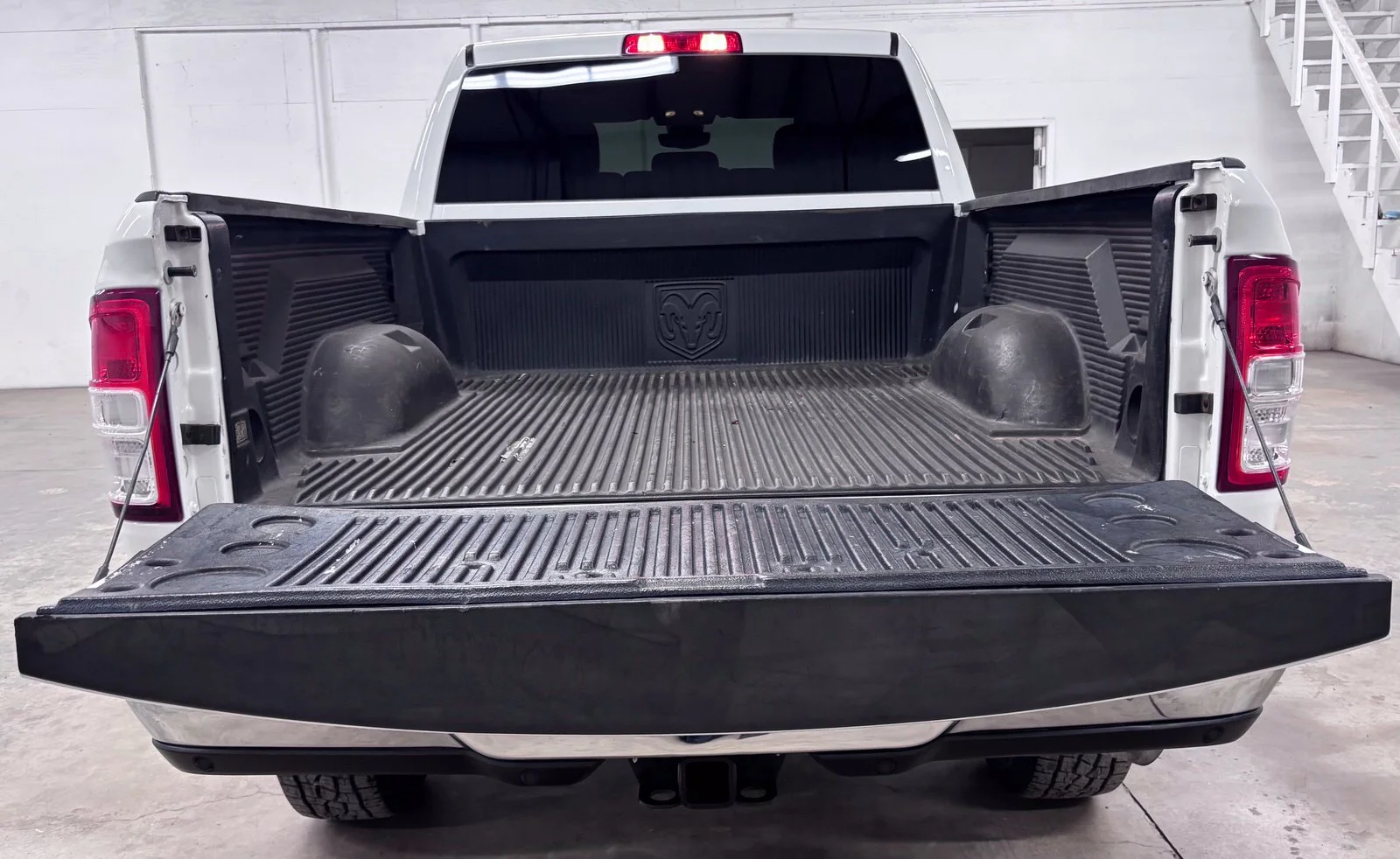 Used 2019 White Ram Big Horn image 25