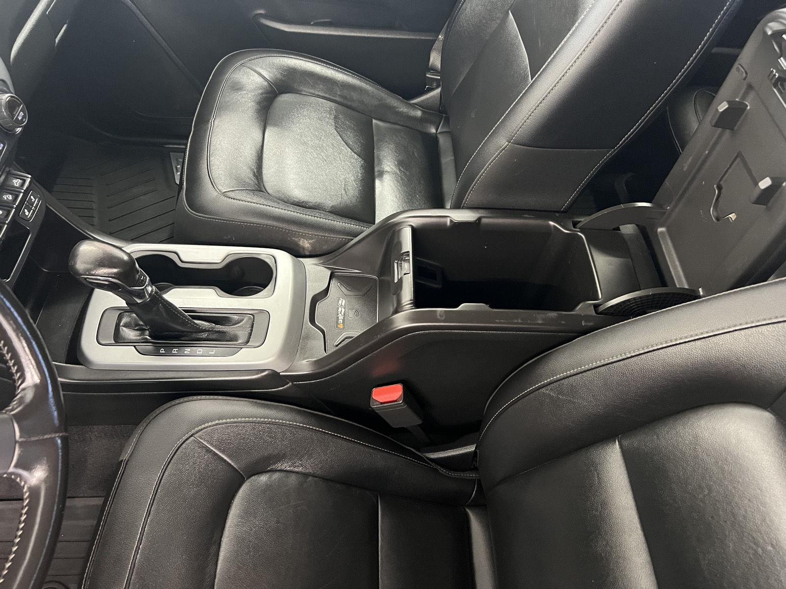 Used 2022 Black Chevrolet 4WD ZR2 image 19