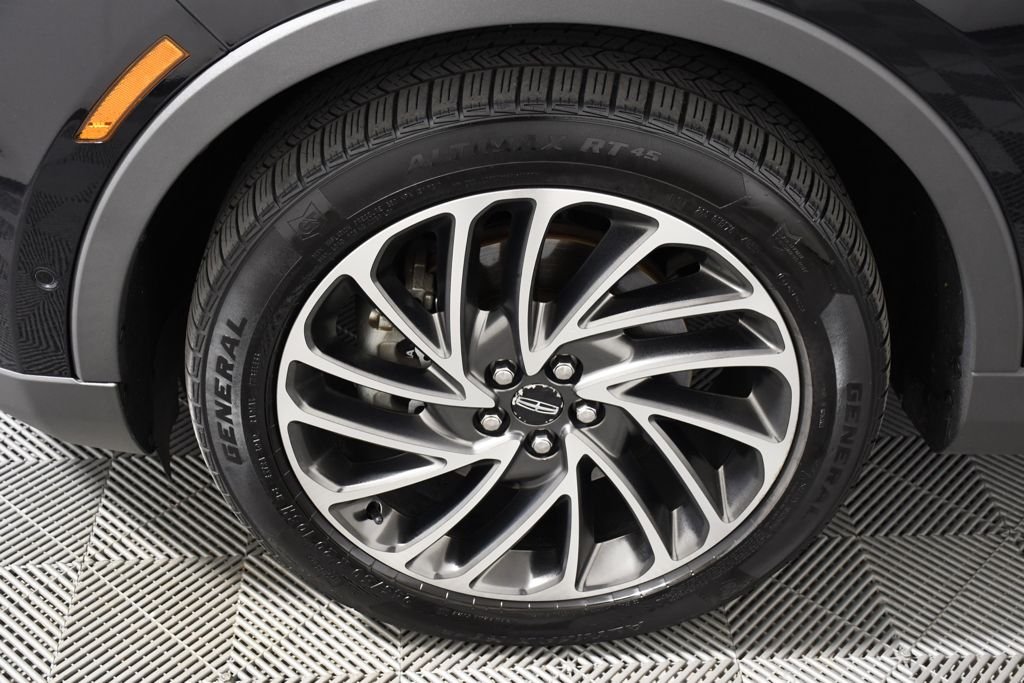 Used 2020 Infinite Black Lincoln Reserve image 11