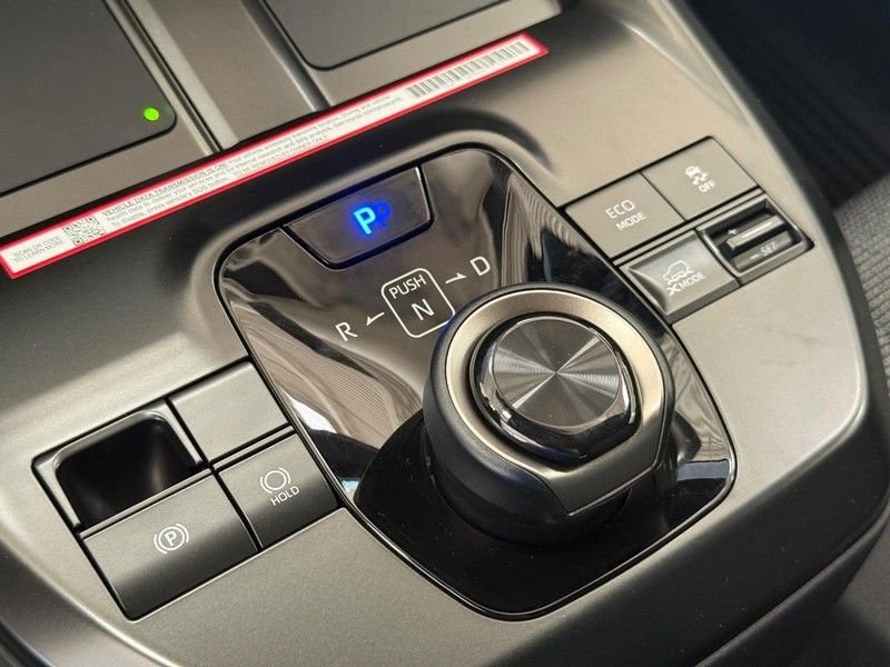 New 2026 Wind Chill Pearl Toyota XLE image 22