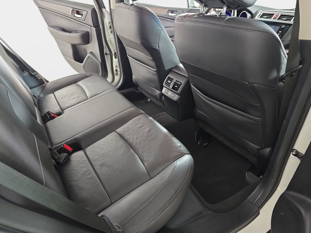 Used 2015 Crystal White Pearl Subaru 2.5i image 12