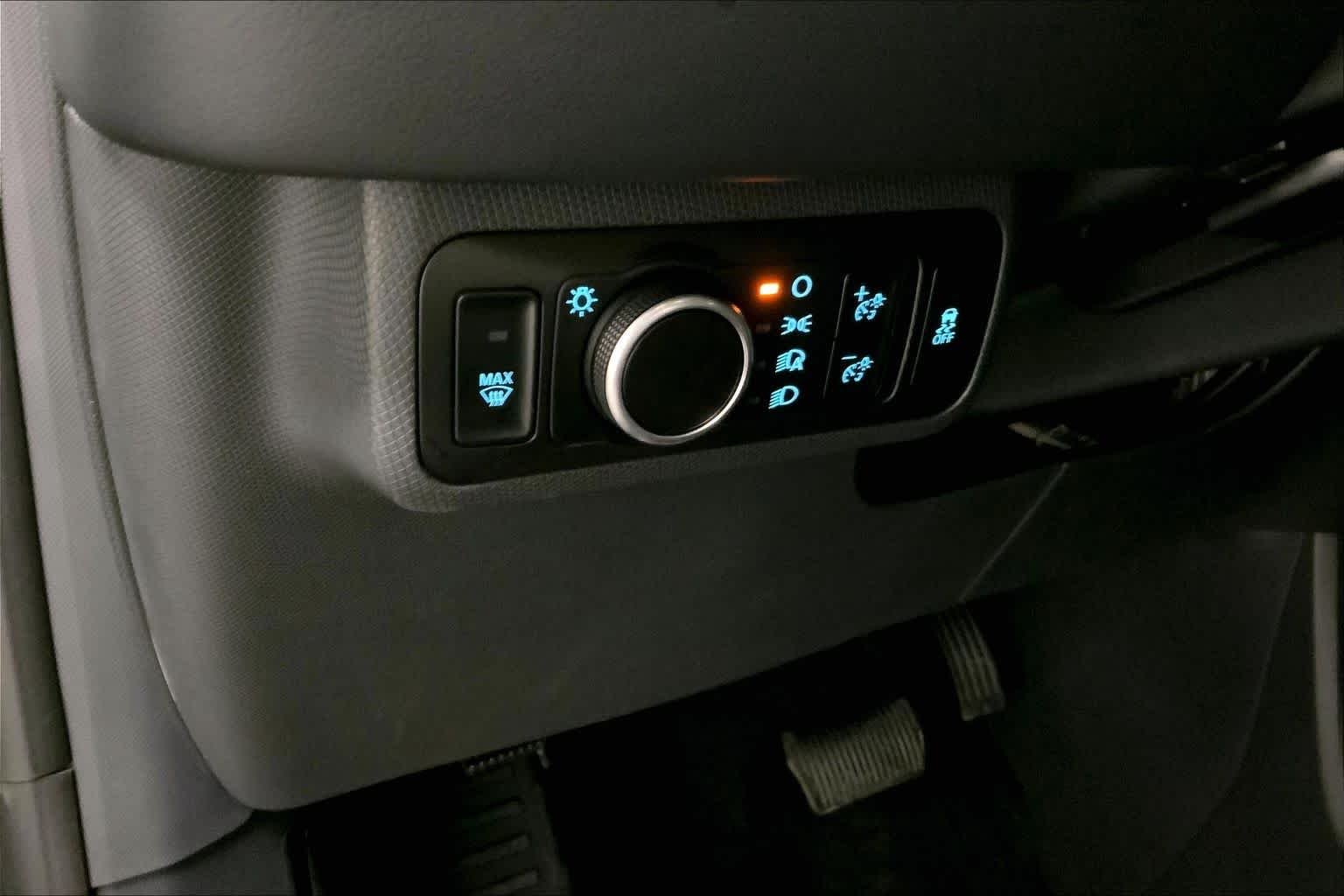 New 2026 Shadow Black Ford Premium image 18