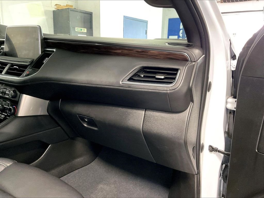 Used 2023 White Chevrolet LT image 13