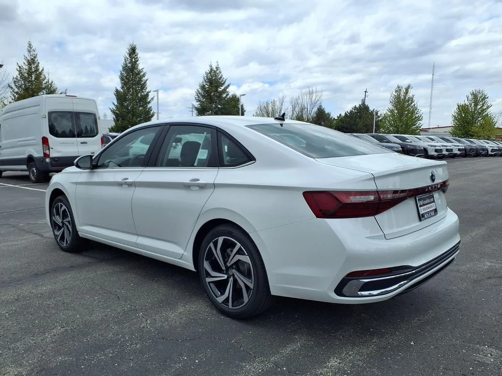 New 2026 Opal White Pearl Volkswagen 1.5T SEL image 4
