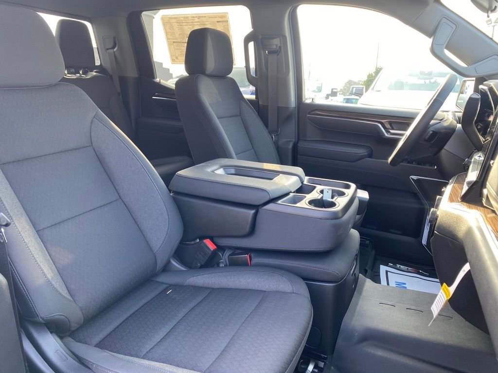 2025 Chevrolet Silverado 1500 LT - Photo 22