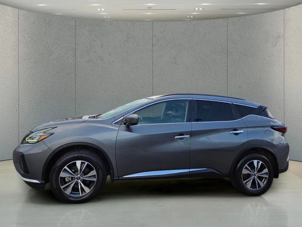 Used 2023 Gray Nissan SV image 2