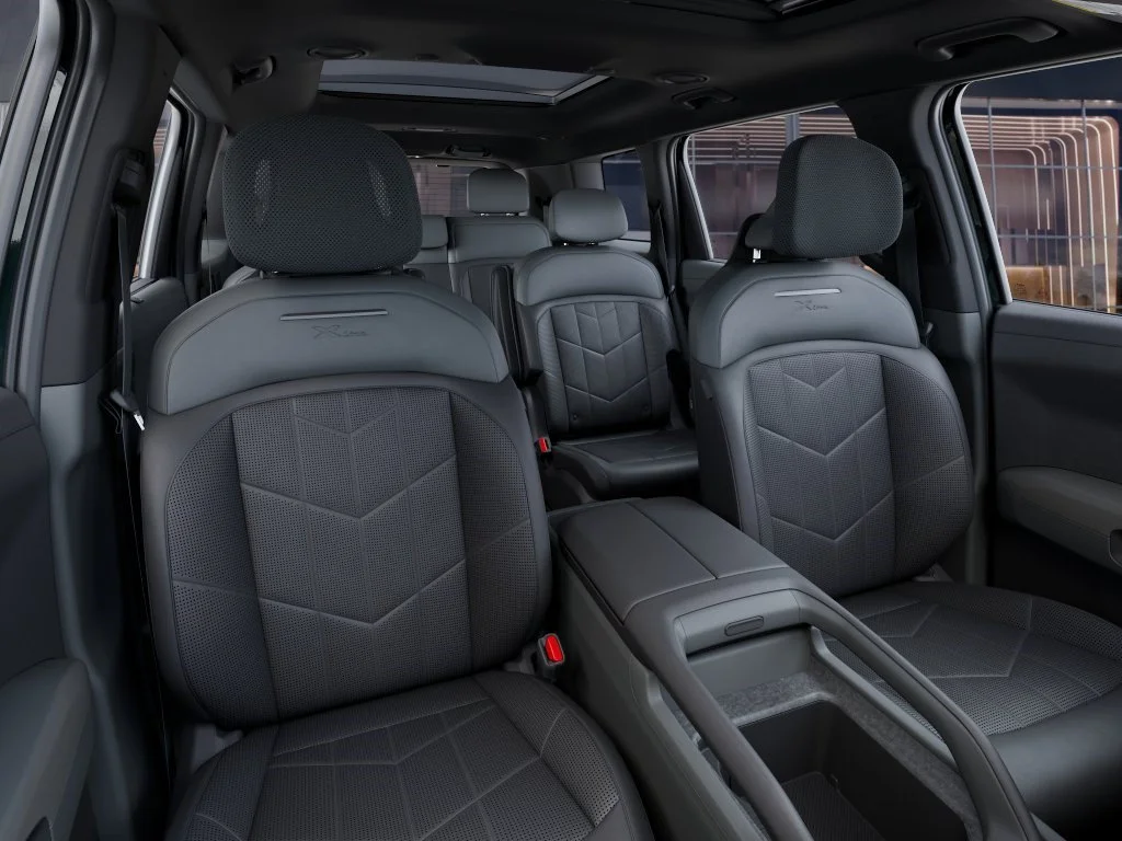 New 2027 Black Jade Green Kia X-LINE SX image 15