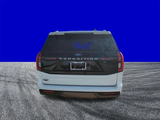 New 2026 Star White Metallic Tri-Coat Ford King Ranch® image 5