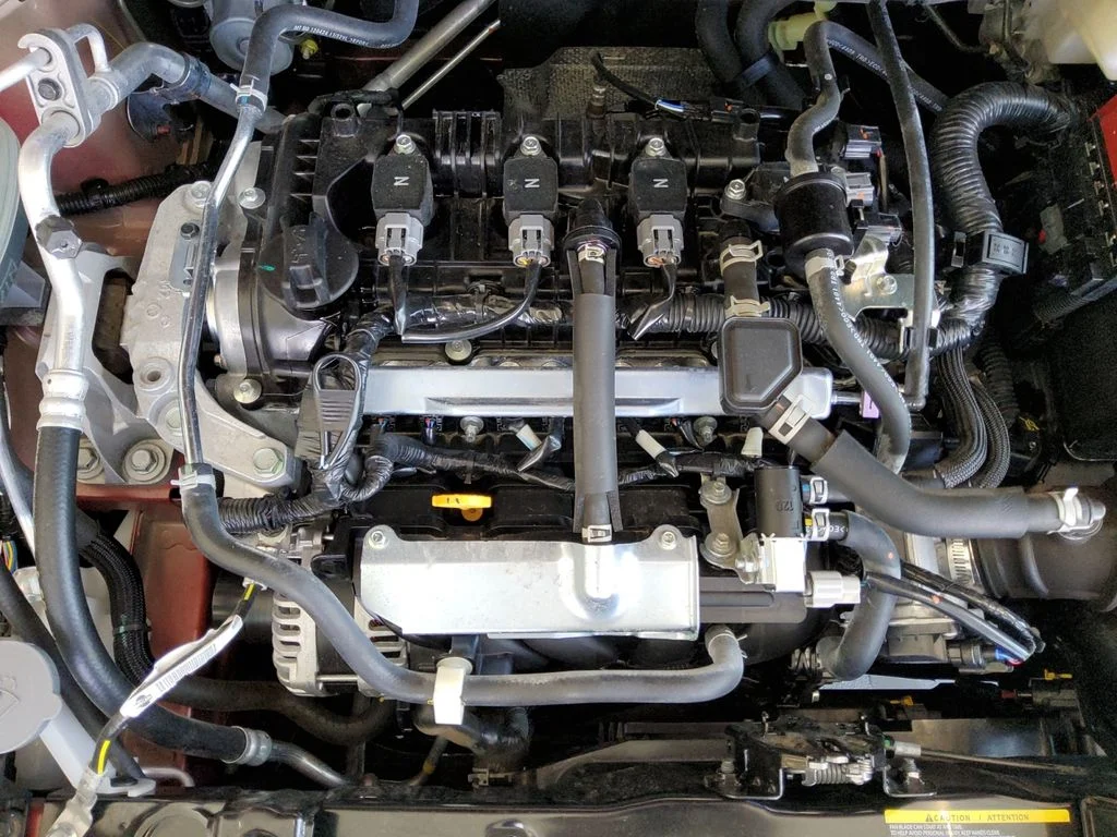 Used 2025 Red Nissan 1.6 SV image 21