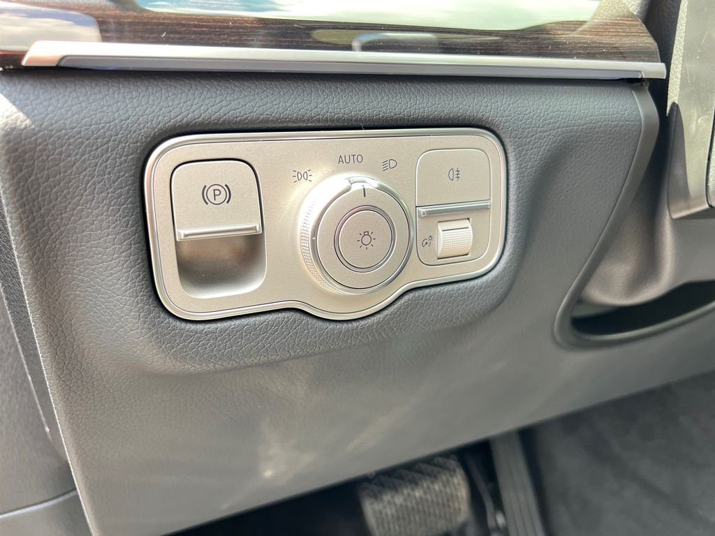 New 2026 Black Mercedes-Benz GLS 450 image 14