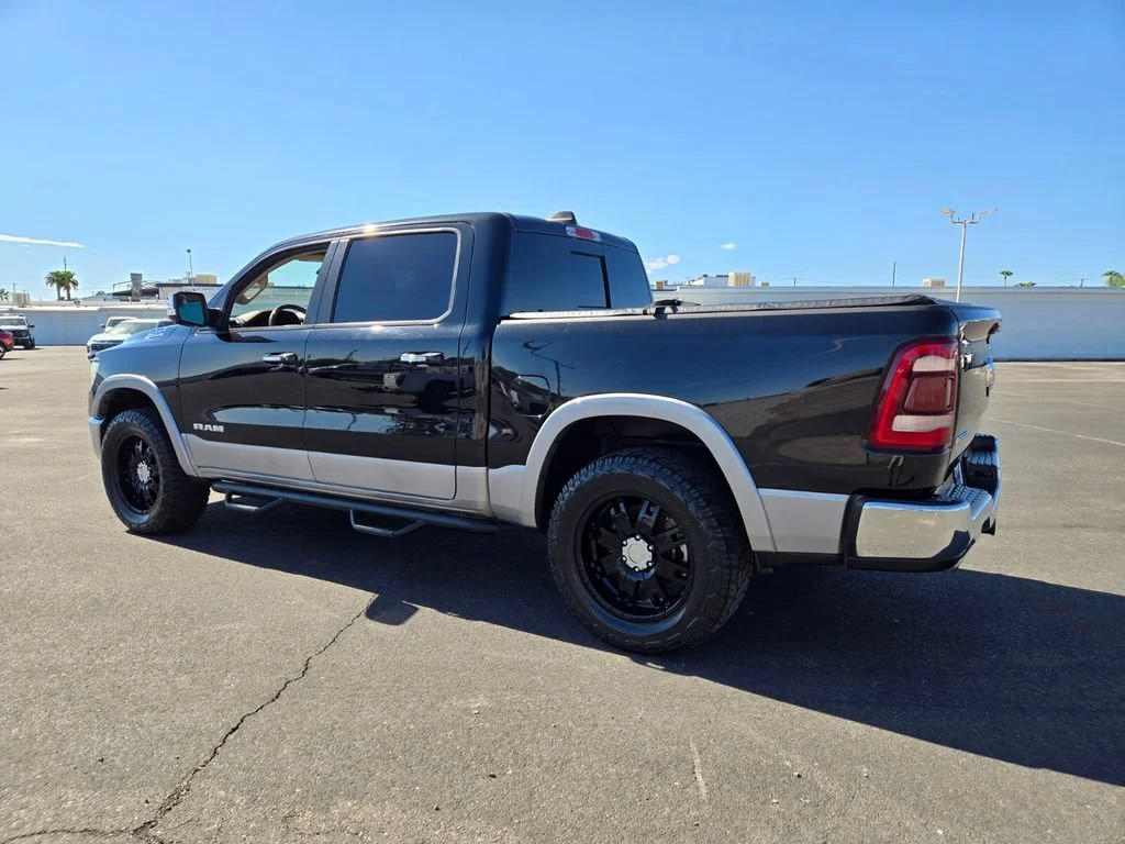 Used 2021 Diamond Black Cry Ram Laramie image 4