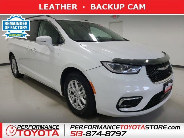 2022 Chrysler Pacifica Touring L's photo