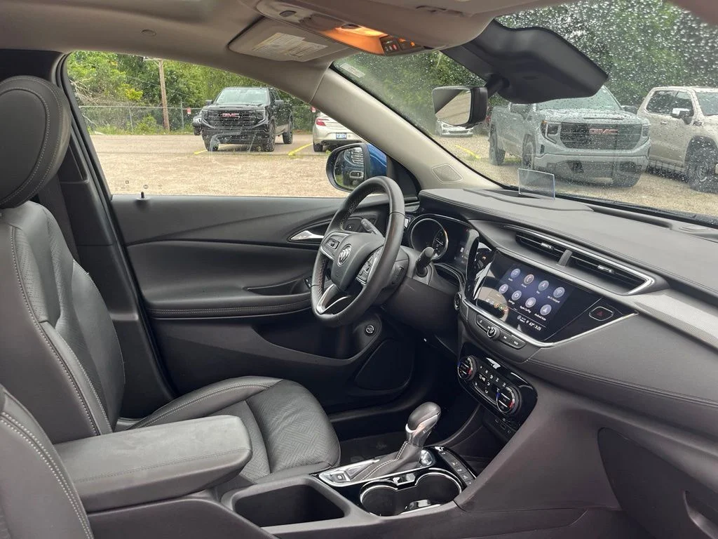 Used 2023 Sapphire Buick Essence image 35