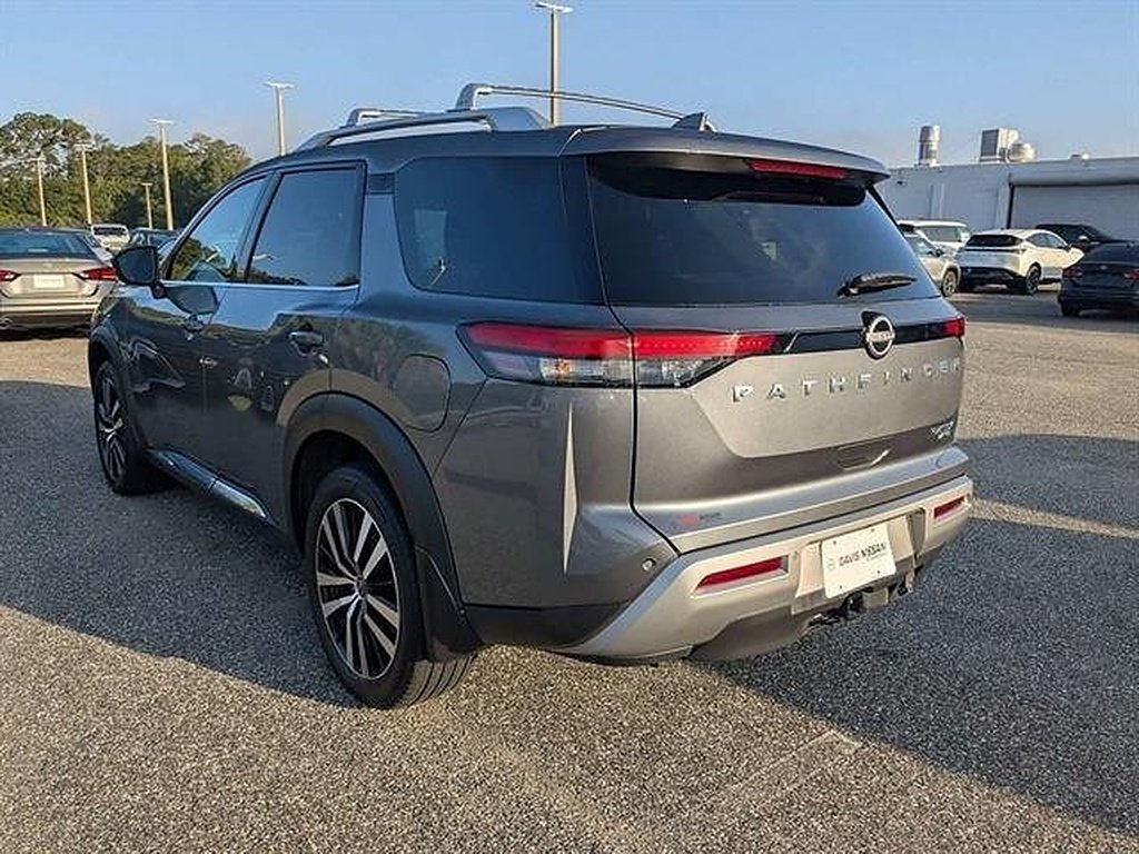 2025 Nissan Pathfinder Platinum - Photo 6