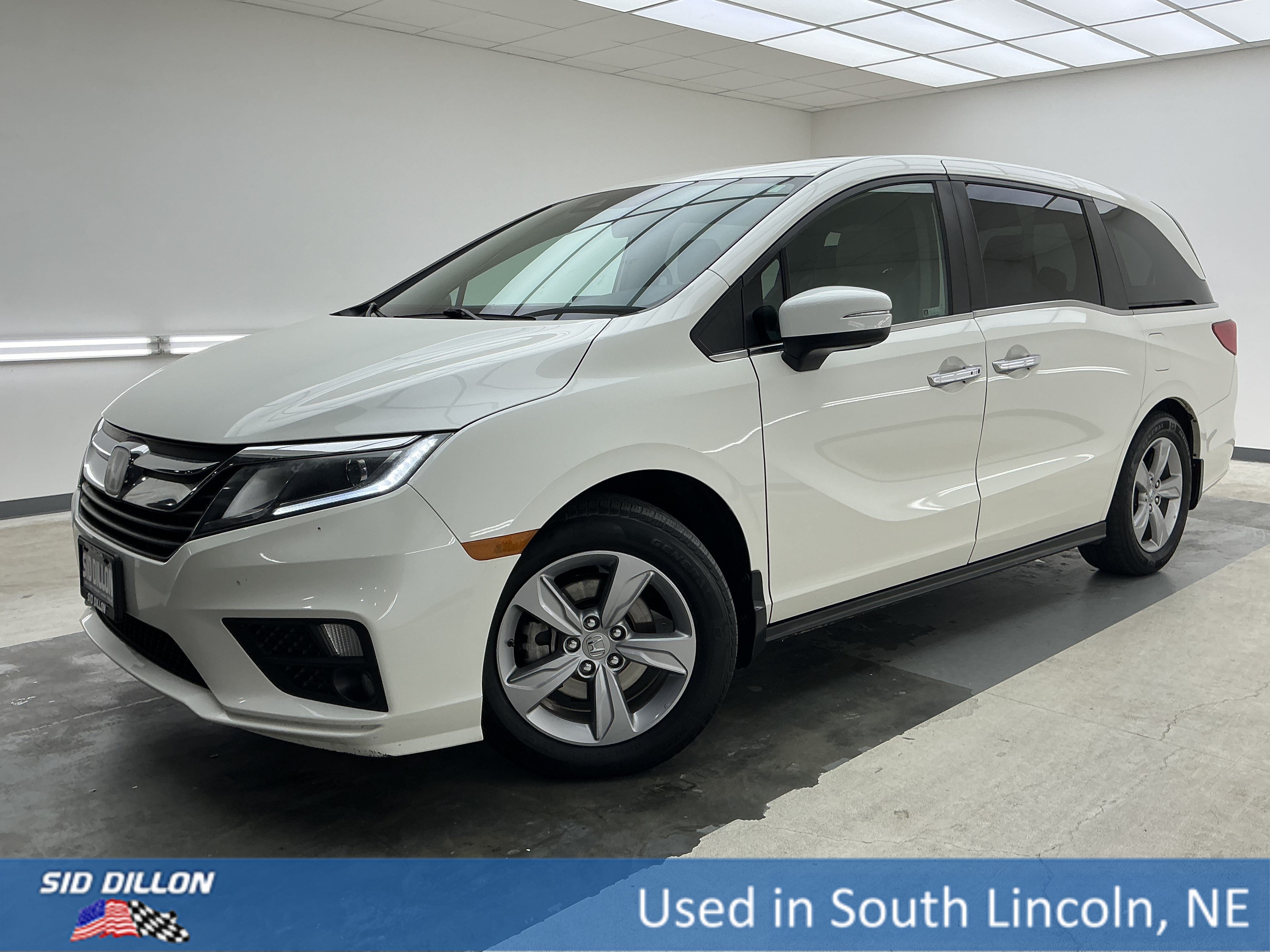 Used 2018 White Diamond Pearl Honda EX-L image 1