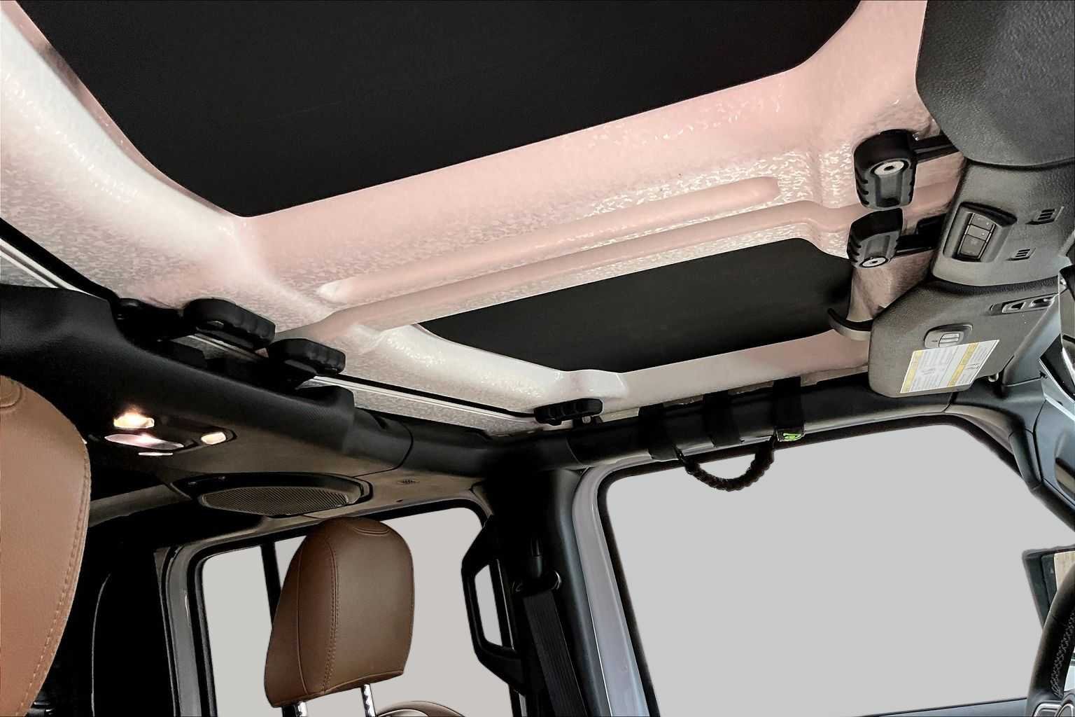 Used 2020 Bright White Clearcoat Jeep Rubicon image 14