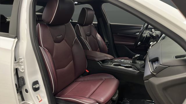 Used 2020 White Cadillac V-Series image 23