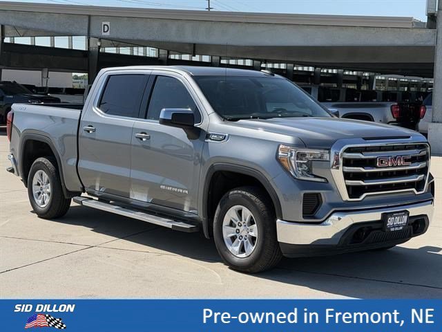Used 2020 Satin Steel Metallic GMC SLE image 2