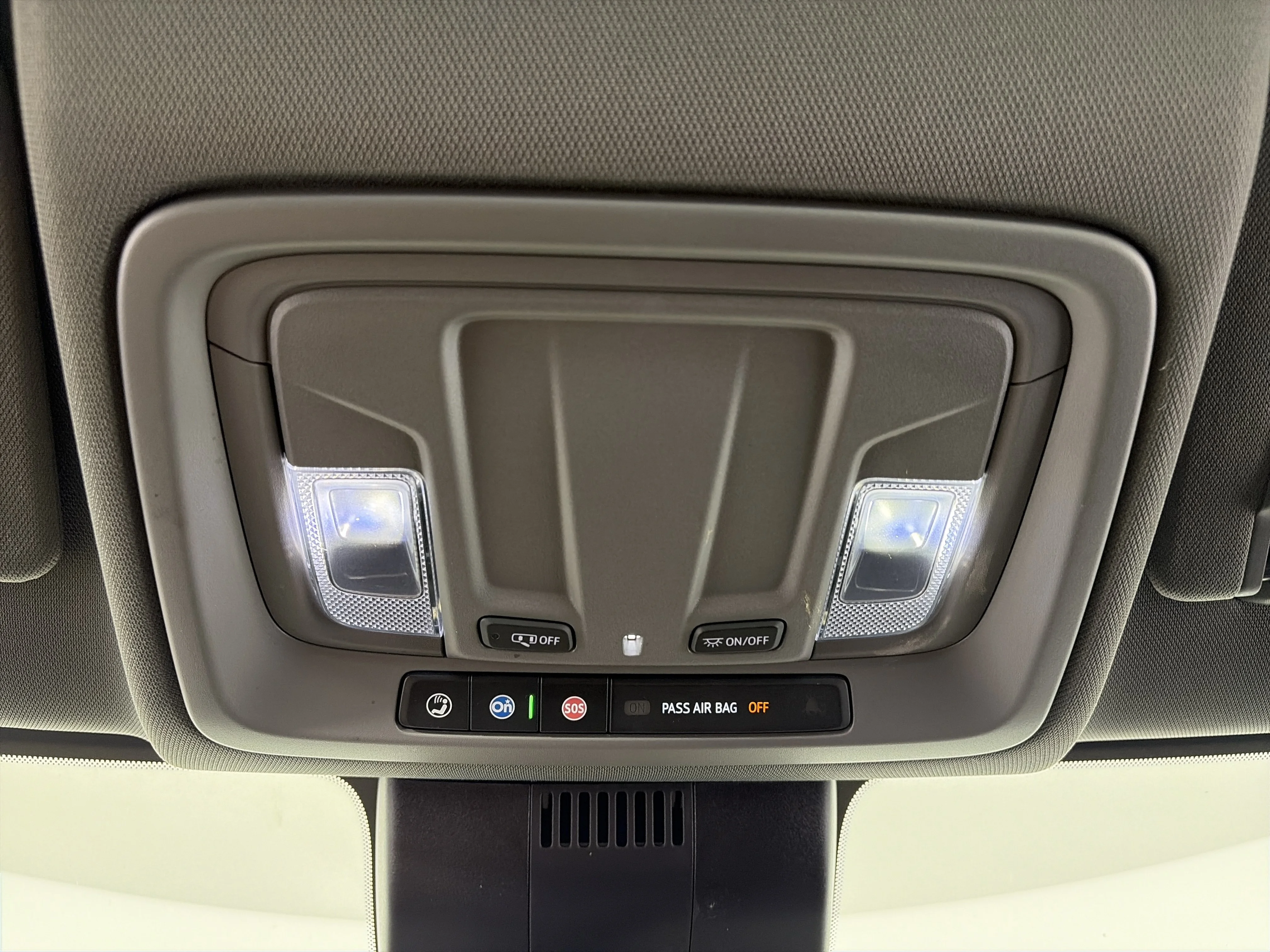 Certified Used 2025 Summit White Chevrolet LT image 32