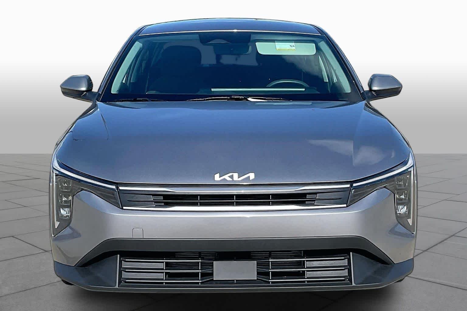 Used 2026 Steel Gray Kia LXS image 4