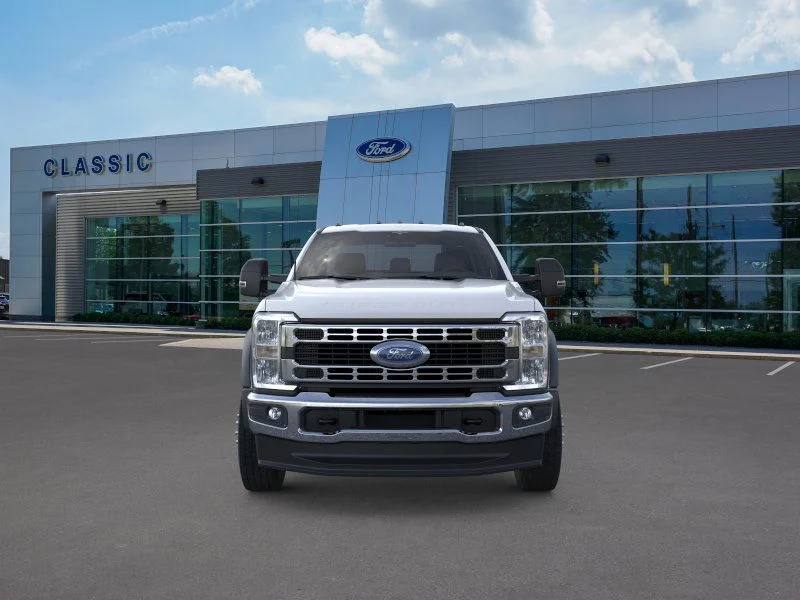 New 2025 Oxford White Ford F-550® XL image 16