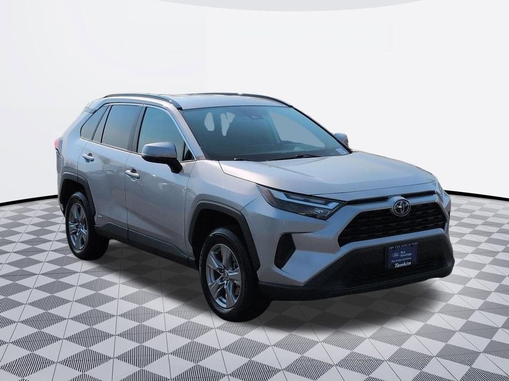 Certified Used 2024 Silver Sky Metallic Toyota LE image 7