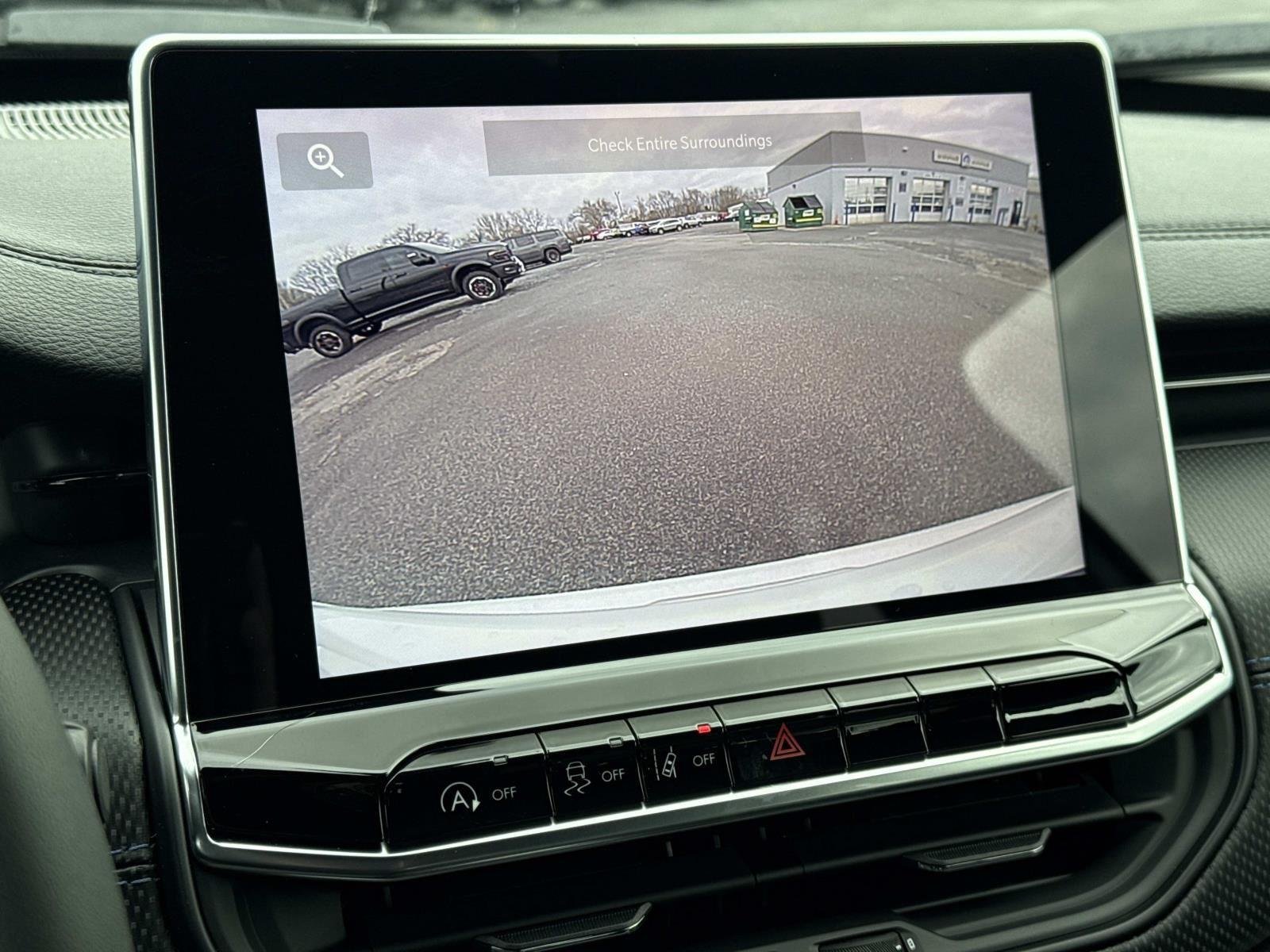 New 2026 Bright White Clearcoat Jeep Latitude Altitude image 4