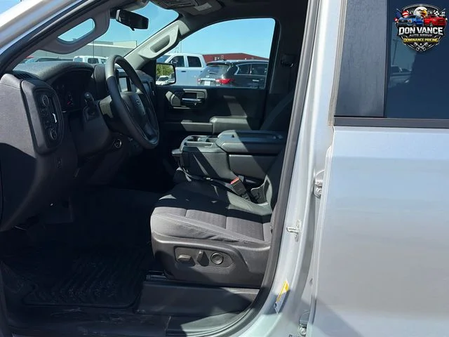 Used 2022 Silver Chevrolet Custom Trail Boss image 9