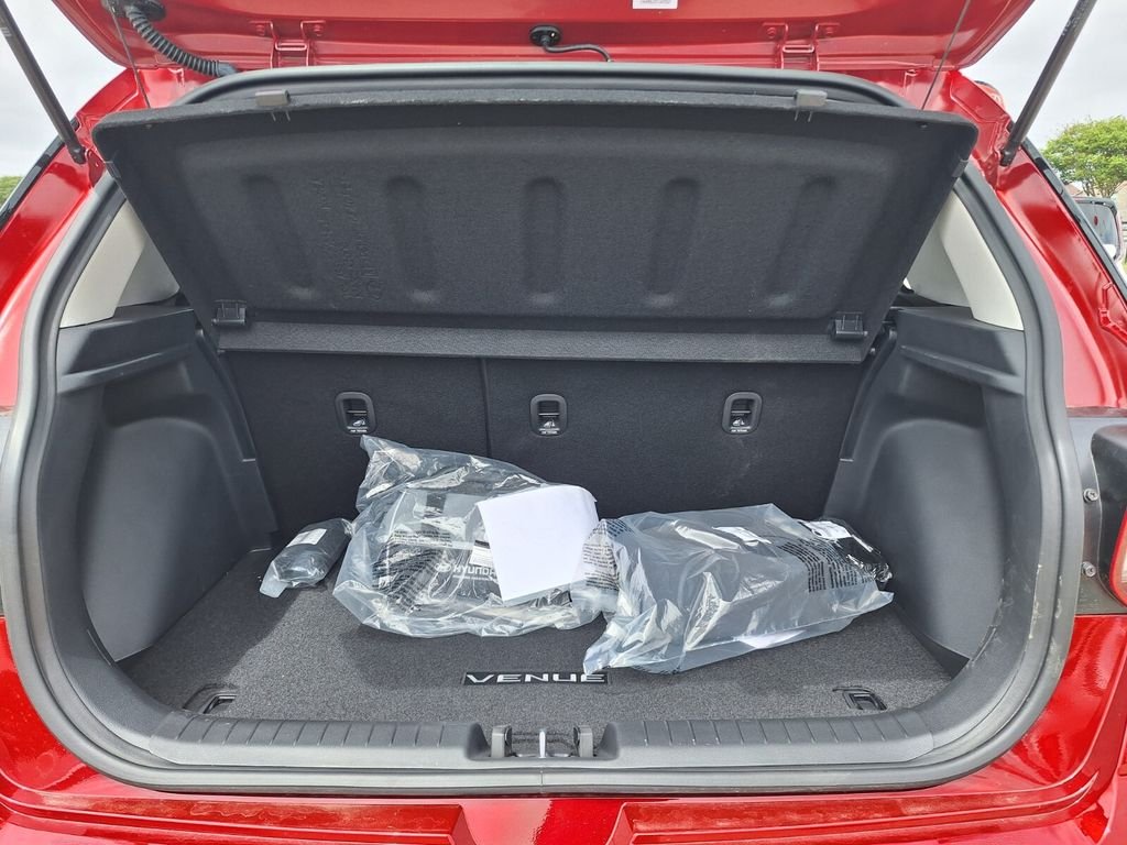 2026 Hyundai Venue SE - Photo 24