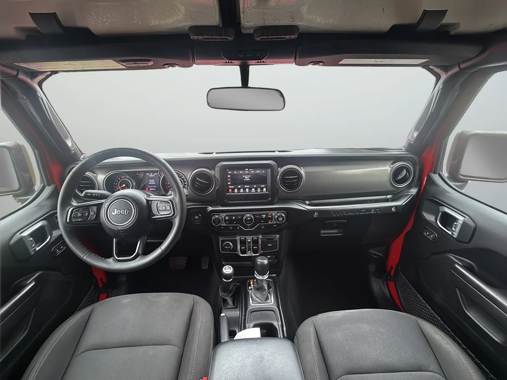 Used 2023 Red Jeep Sport S image 9
