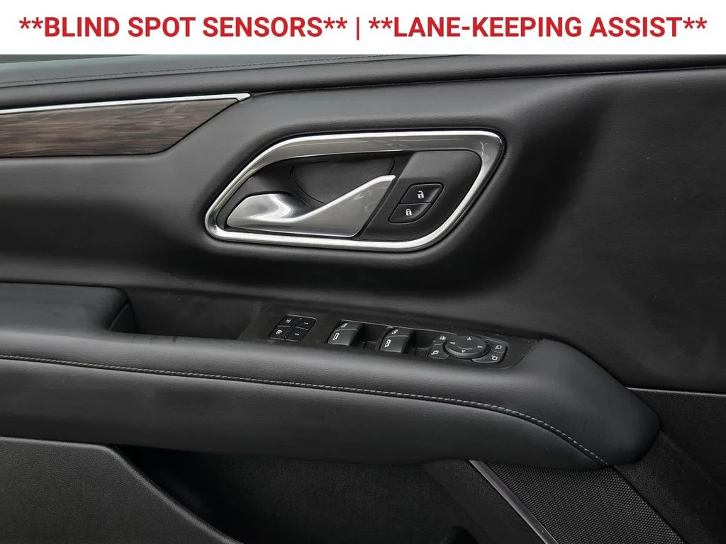 Used 2022 Black Chevrolet Z71 image 12