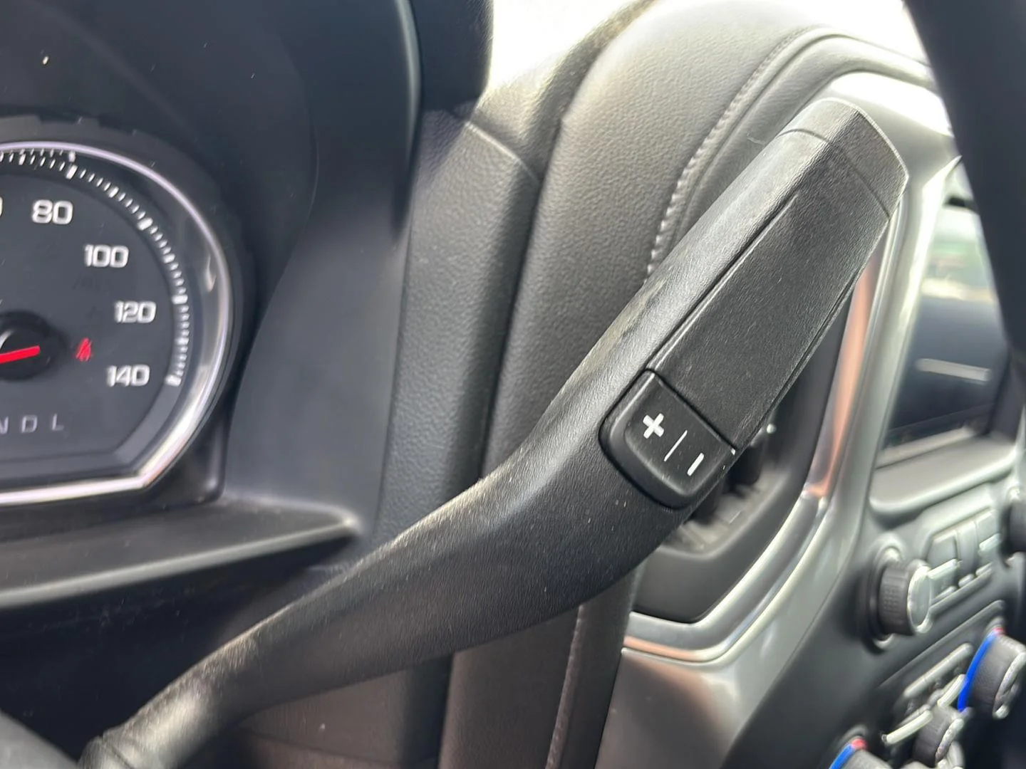 Used 2019 SILVER ICE METALLIC Chevrolet LT image 21