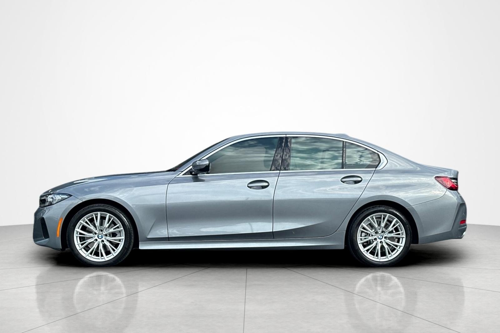 Used 2024 Skyscraper Grey Metallic BMW 330i image 2