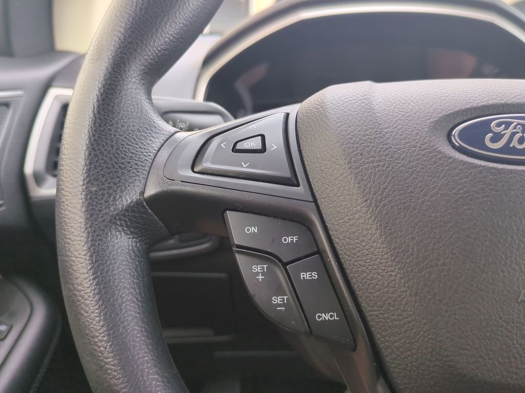 2021 Ford Edge SE - Photo 30