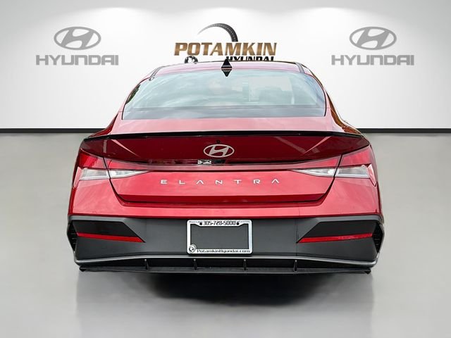 Used 2026 Red Hyundai SEL Sport image 6