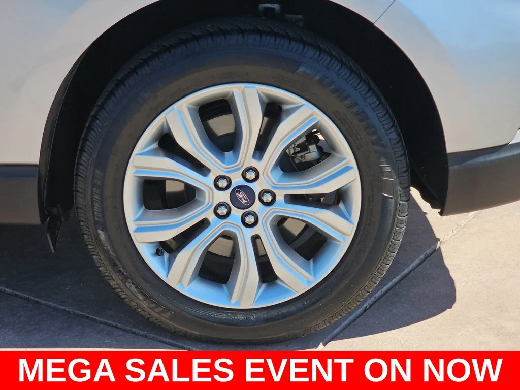 Used 2022 Silver Ford Titanium image 38