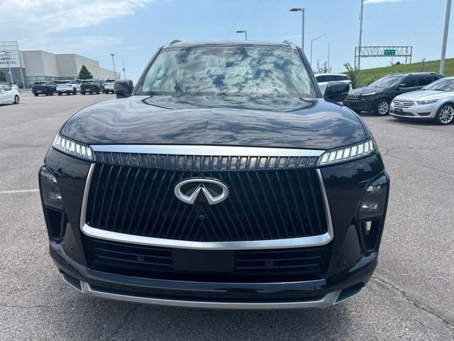 Used 2025 Black INFINITI SENSORY image 2