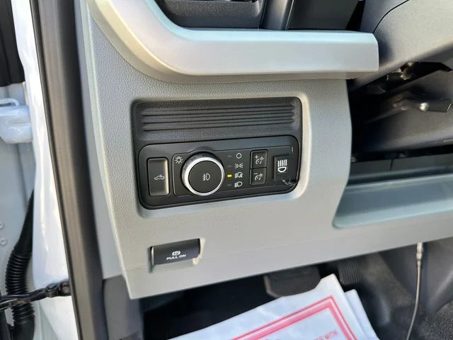 New 2026 Oxford White Ford XL image 11