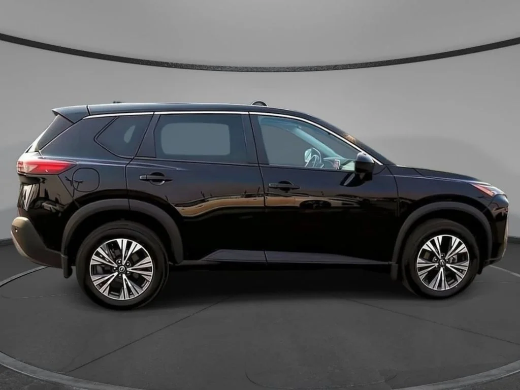 Used 2023 Super Black Nissan SV image 5