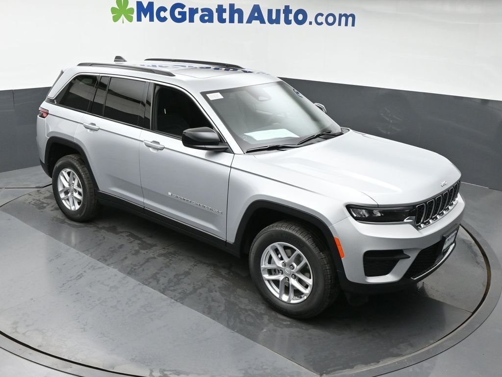 2025 Jeep Grand Cherokee Laredo - Photo 3