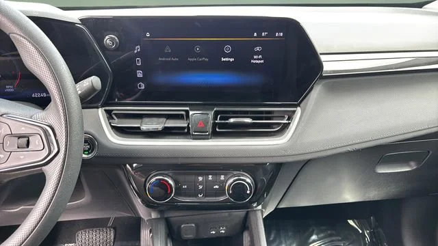 Used 2025 Marina Blue Metallic Chevrolet LT image 27