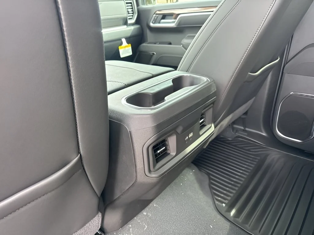 New 2026 Summit White Chevrolet LT image 19