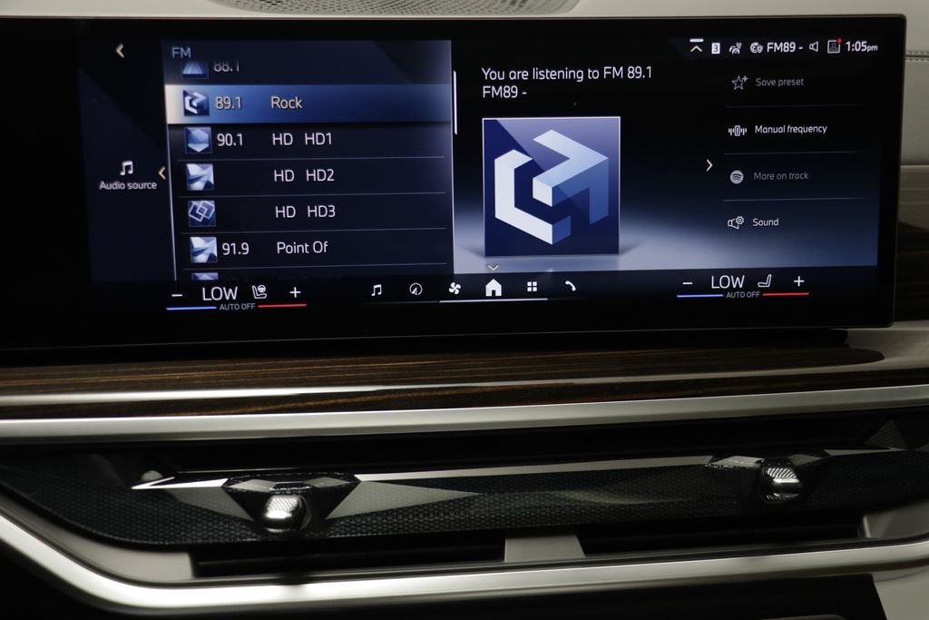 New 2026 Skyscraper Grey Metallic BMW xDrive50e image 10
