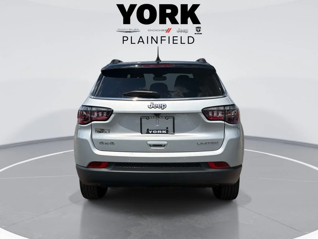 Used 2025 Silver Jeep Limited image 6